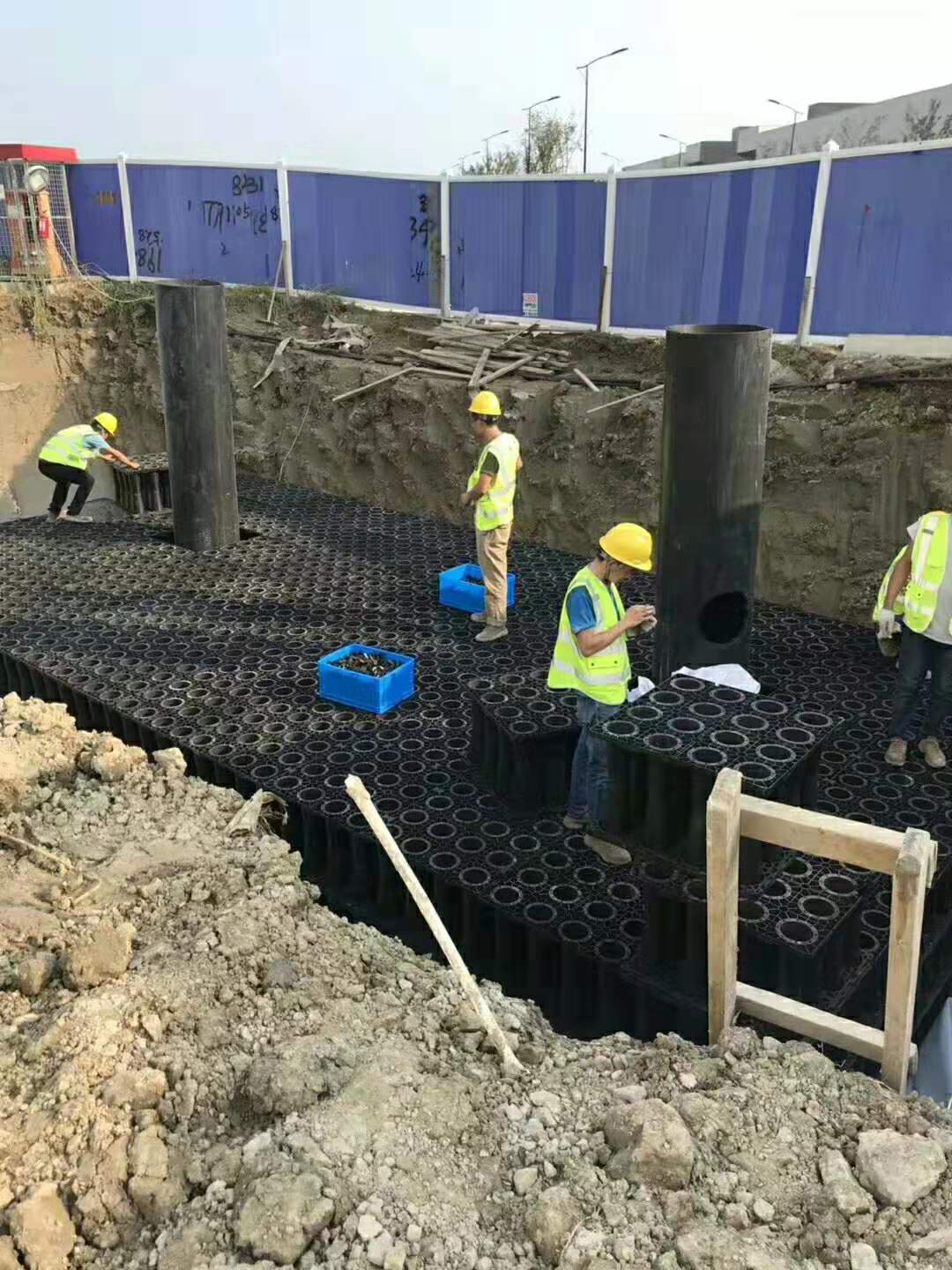 上海隆都建設集團-年產(chǎn)15.3億件食品日化塑膠包裝蓋雨水收集系統(tǒng)項目順利簽約