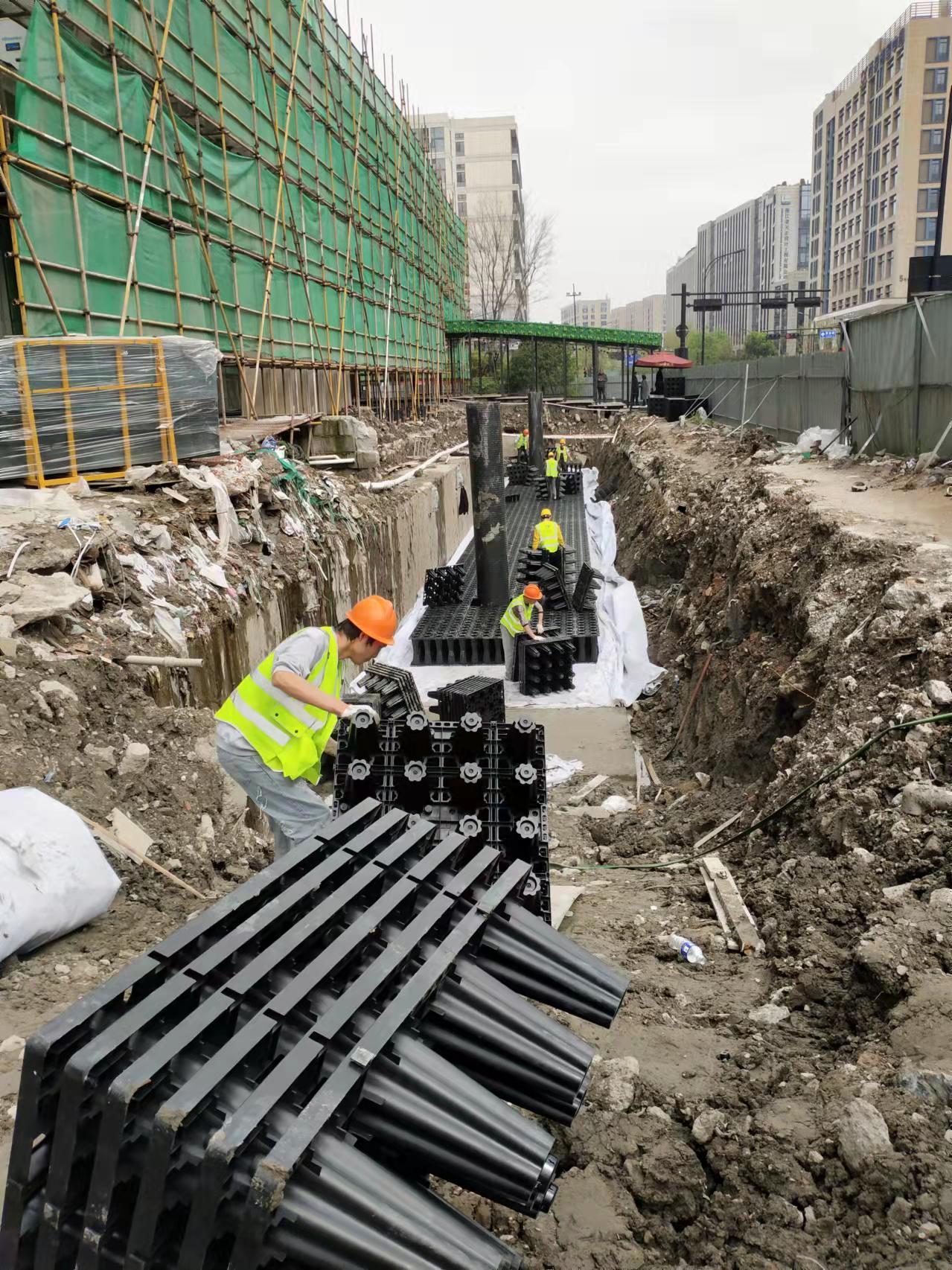 杭政儲(chǔ)出（2016）25號地塊商業(yè)、商務(wù)兼容城市軌道交通（世貿(mào)&泰禾中央廣場）